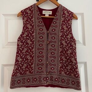 Vintage Orvis Women's Burgundy and Cream Patterned Vest